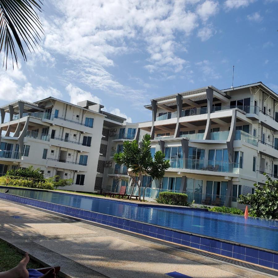 Front Paradise Appartement *